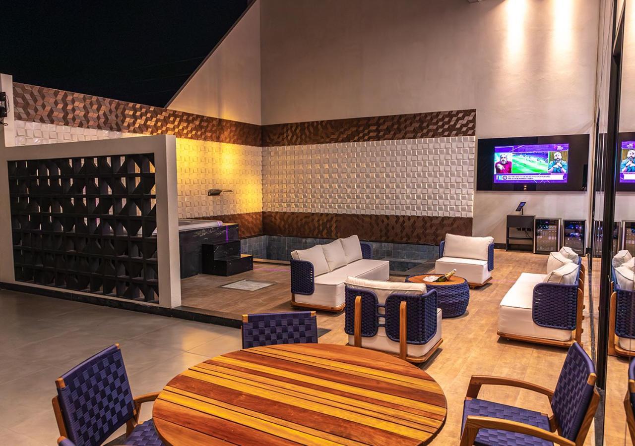 Dubai Motel 彼得罗利纳 外观 照片